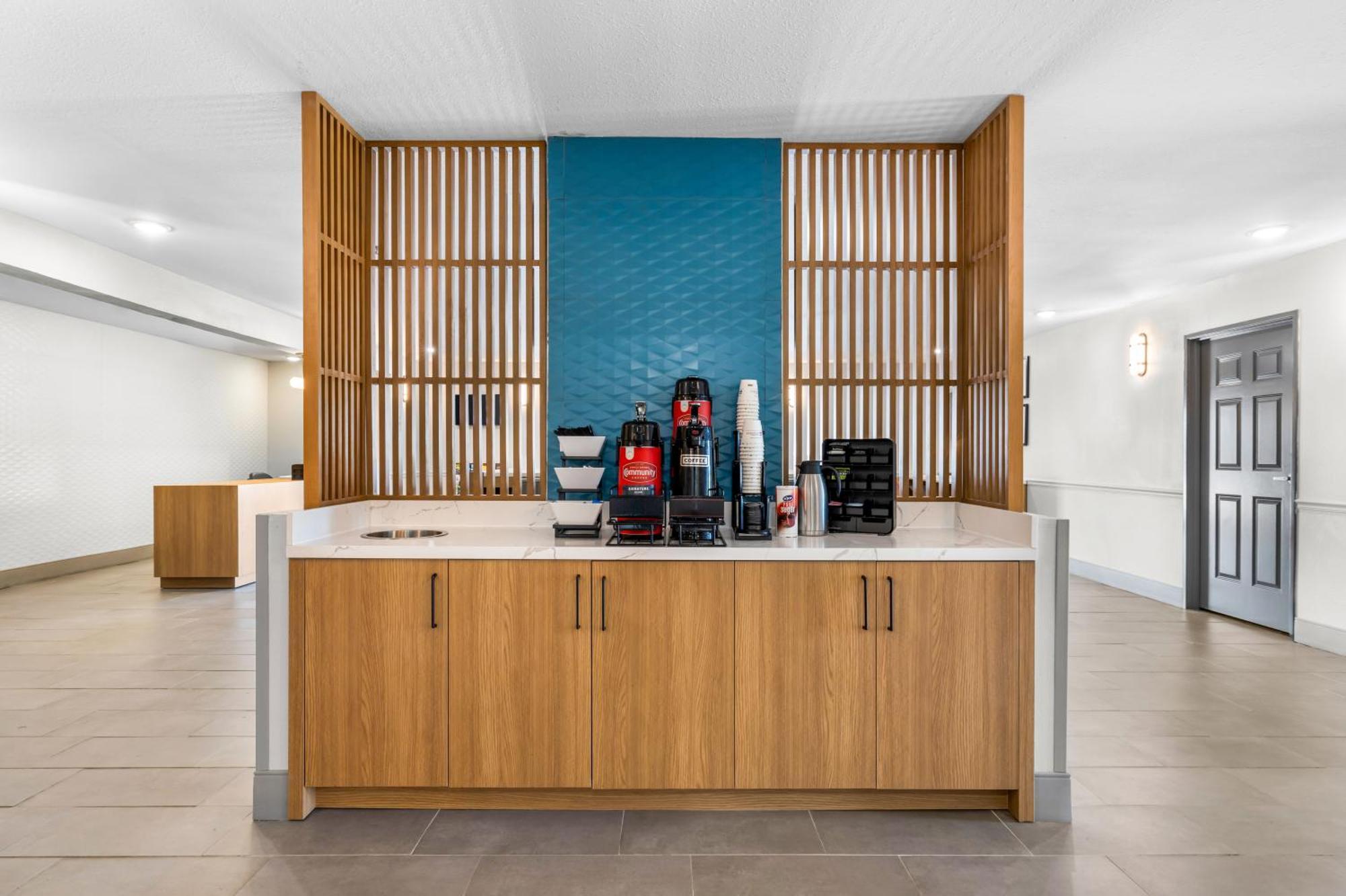 Best Western Acadia Hotel Crowley Εξωτερικό φωτογραφία